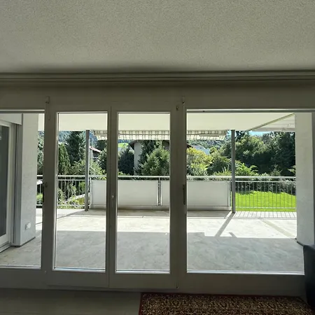 For 1 To 2 People, 1 Double Bed דירה